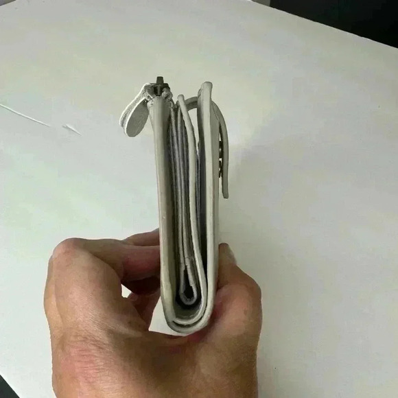 GRAY LEATHER WALLET - Picture 6 of 14